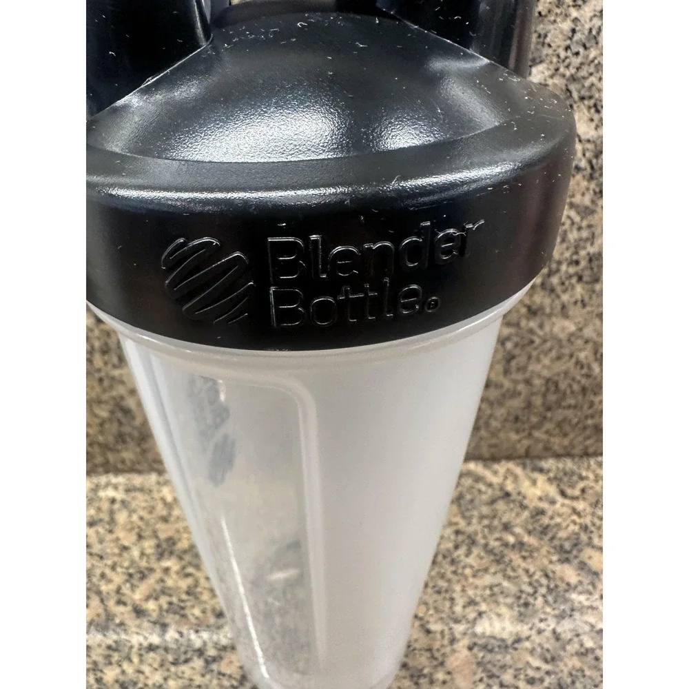 BlenderBottle Classic V2 28 Oz Shaker Bottle Black Lid Clear‎ BPA-Free Protein